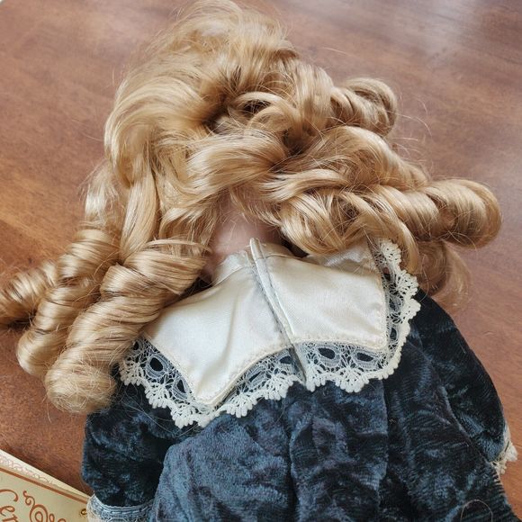 Soft Expressions Porcelain Collectible Doll Handcrafted Bisque Green Dress & Bow - Picture 12 of 12